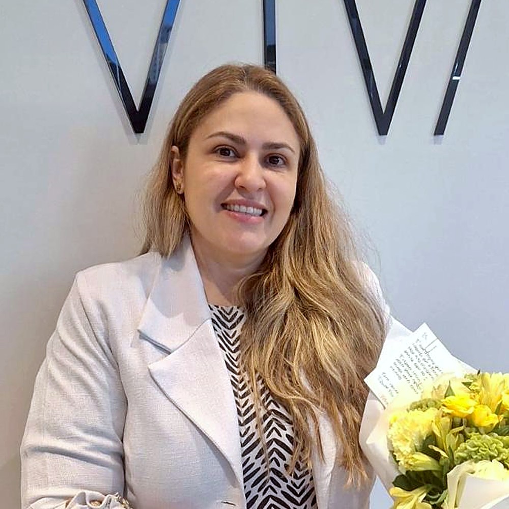 Dra. Ninela Sirley Lo Pinto — Gerente executiva e médica